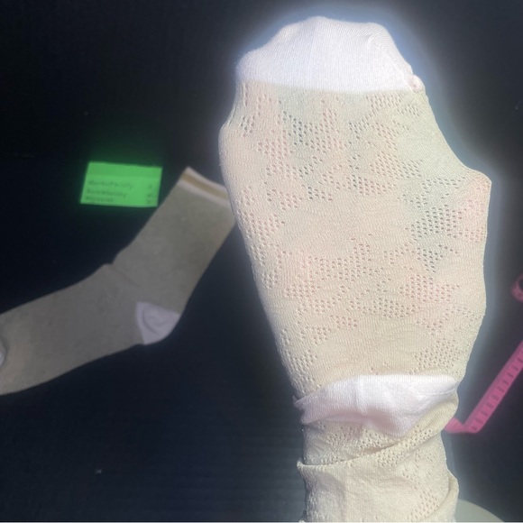 BNWT Nordstrom Treasure and Bond semi sheer metallic nude anklets socks - Picture 4 of 10